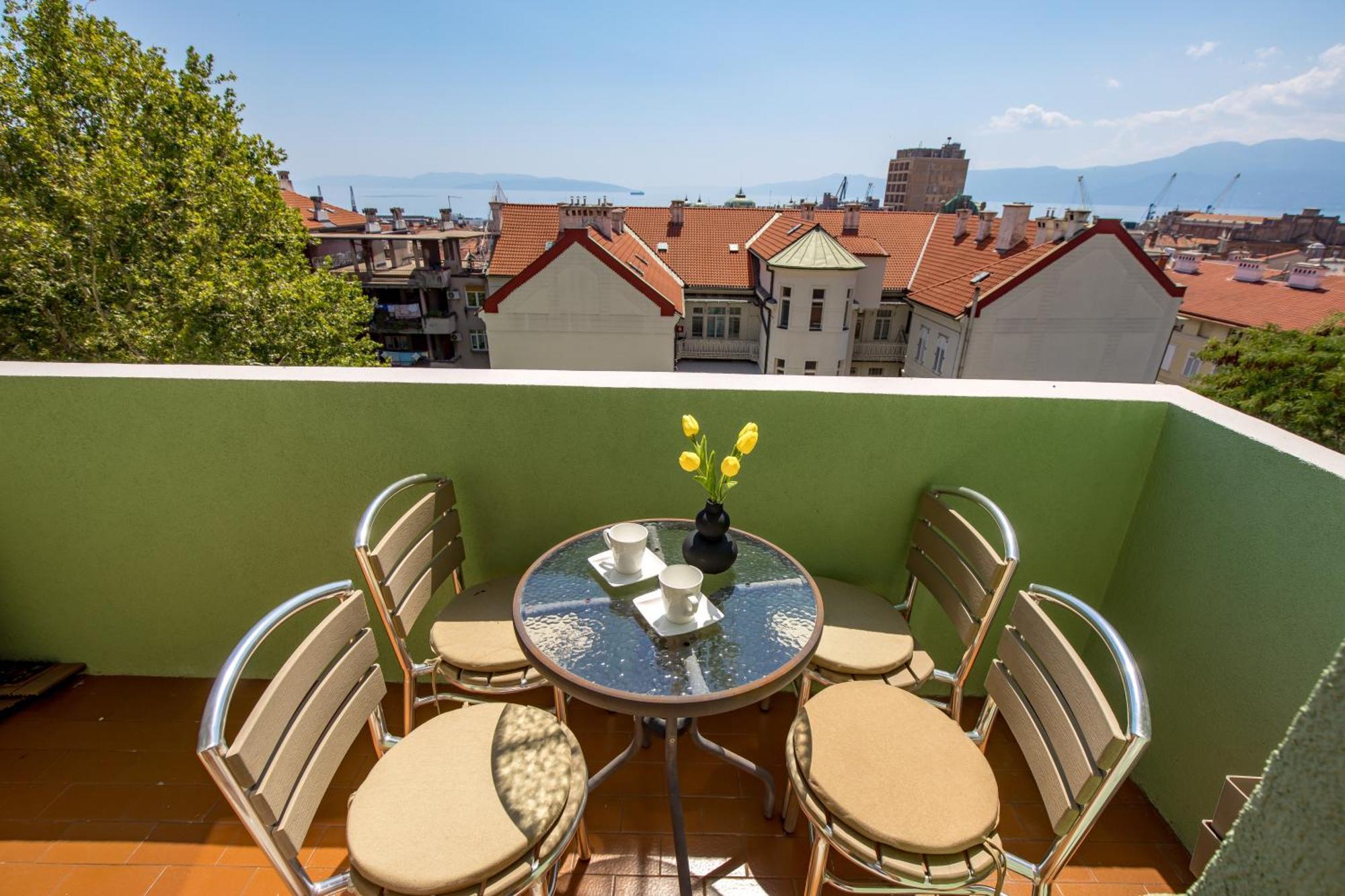 Apartment Oaza In The Heart Of *